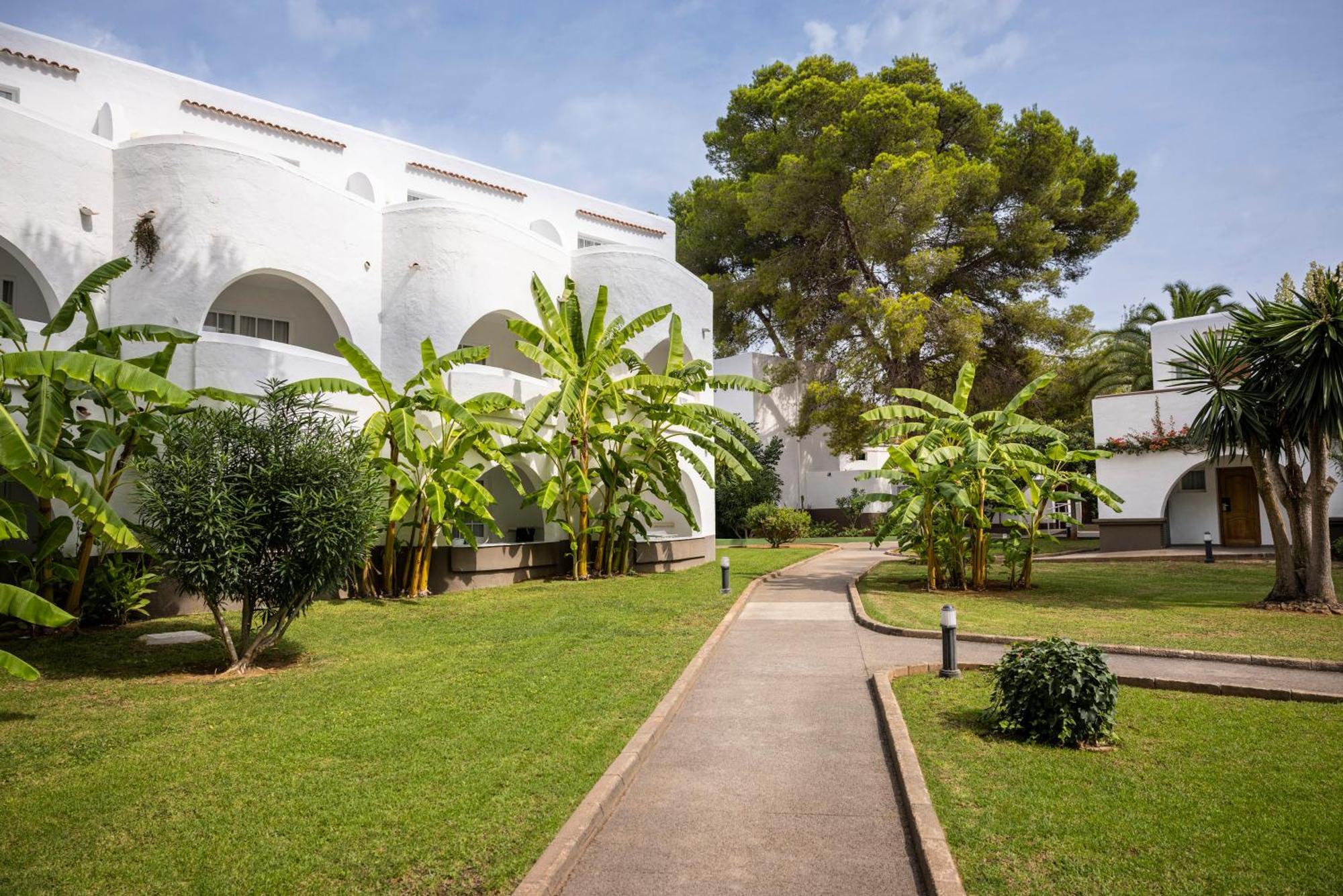 Tui Magic Life Cala Pada Santa Eulària des Riu